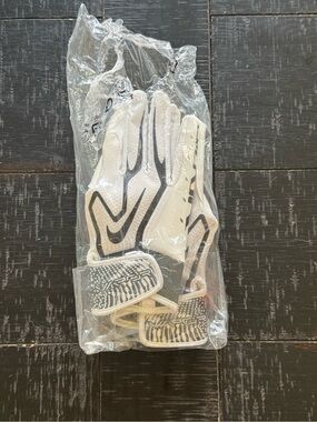 Youth White and Black Nike Football Gloves